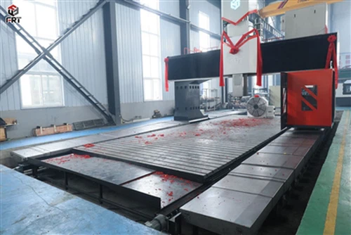 Velik CNC portalni rezkalni stroj je bil uspešno dostavljen